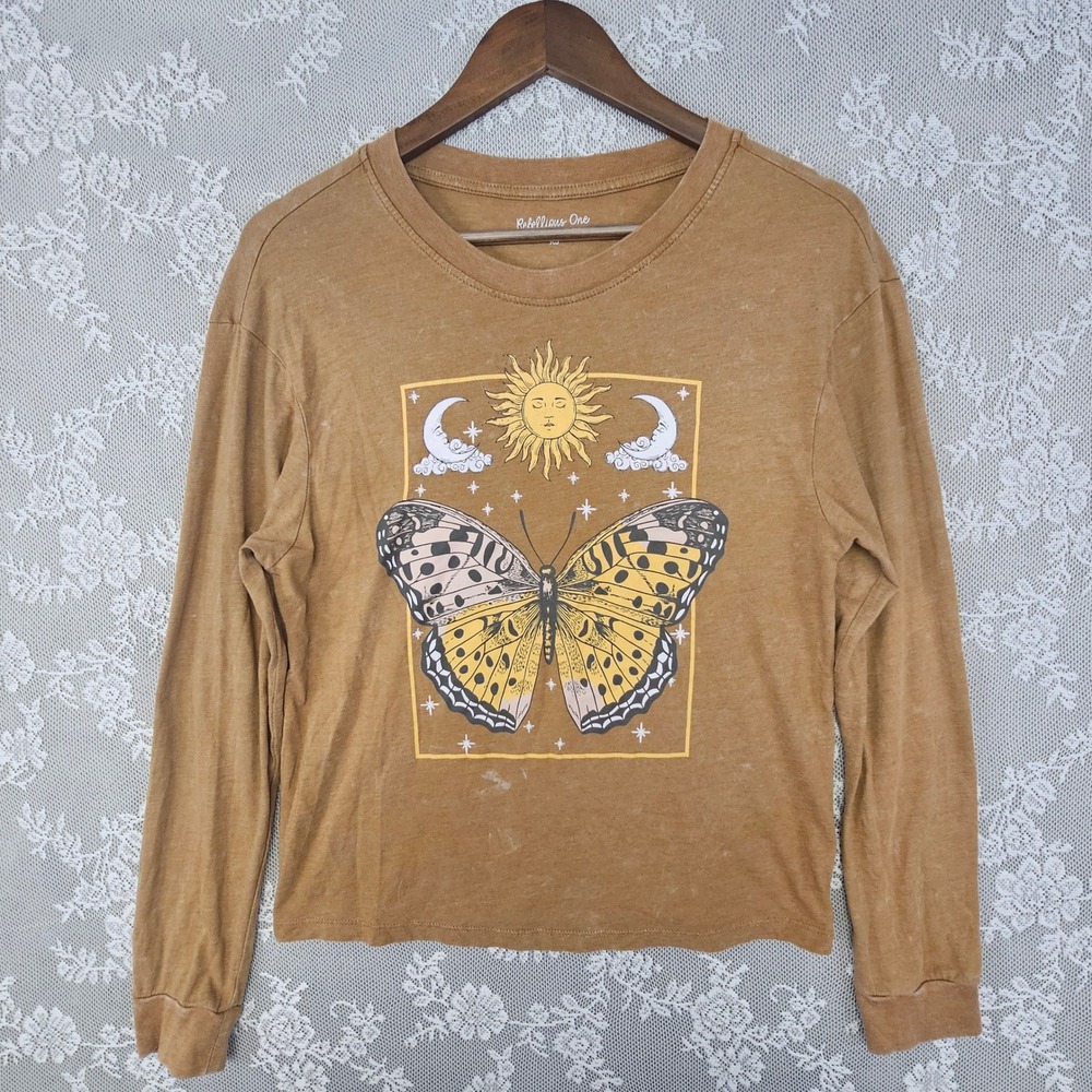 Rebellious One Butterfly Graphic Long Sleeve Tee Shirt‎ Top Women's XS Boho